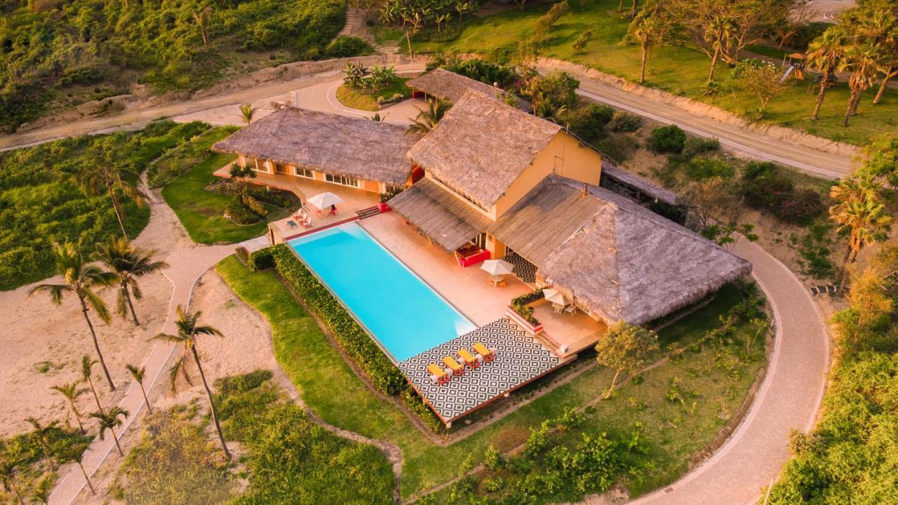 Tanusas Retreat & Spa Puerto Cayo Kültér fotó