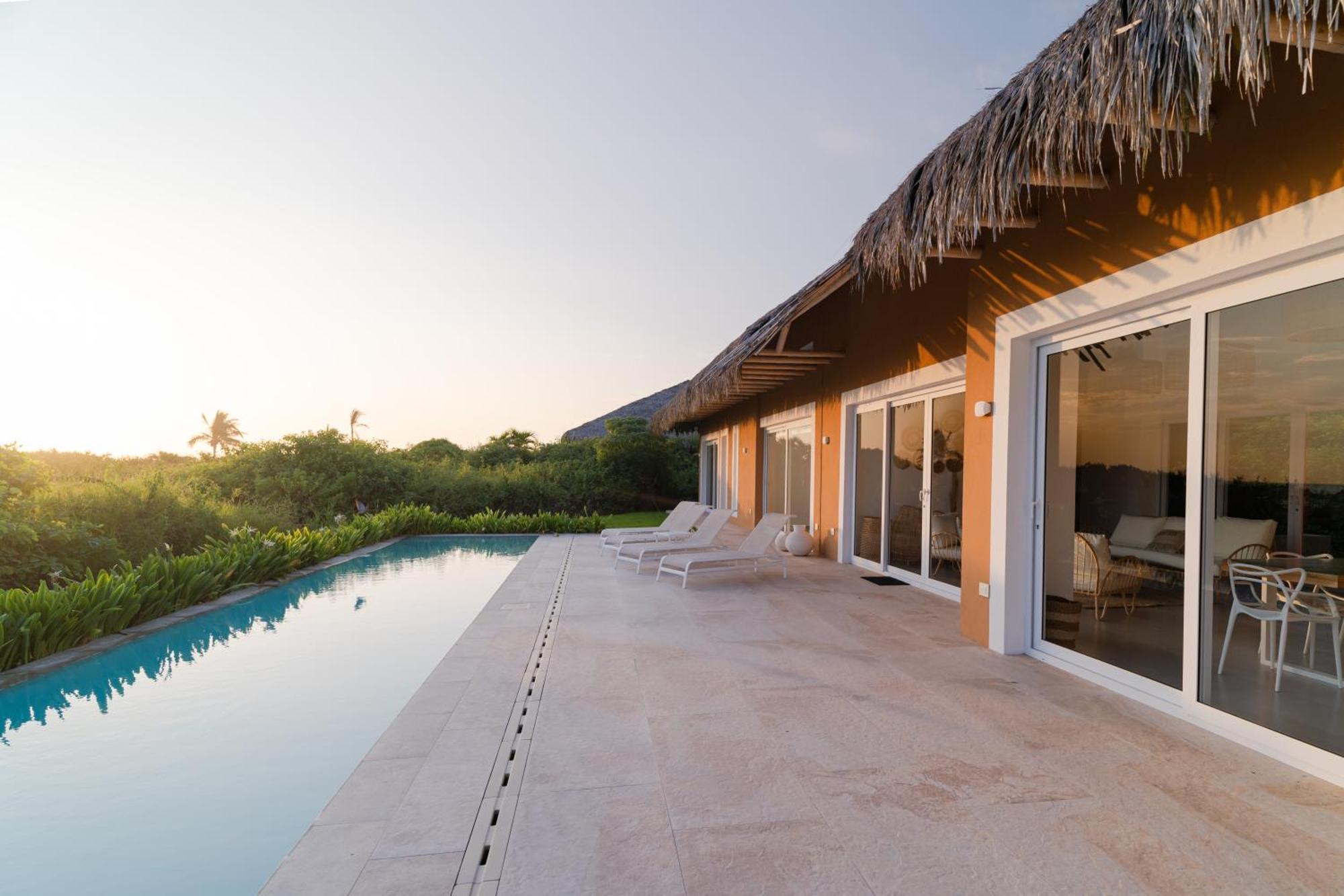 Tanusas Retreat & Spa Puerto Cayo Kültér fotó